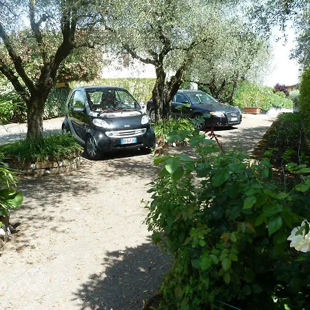 33 * Lazise